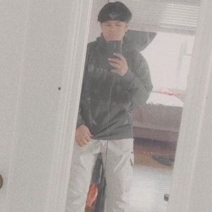 Meet your Posher, Gonzalez